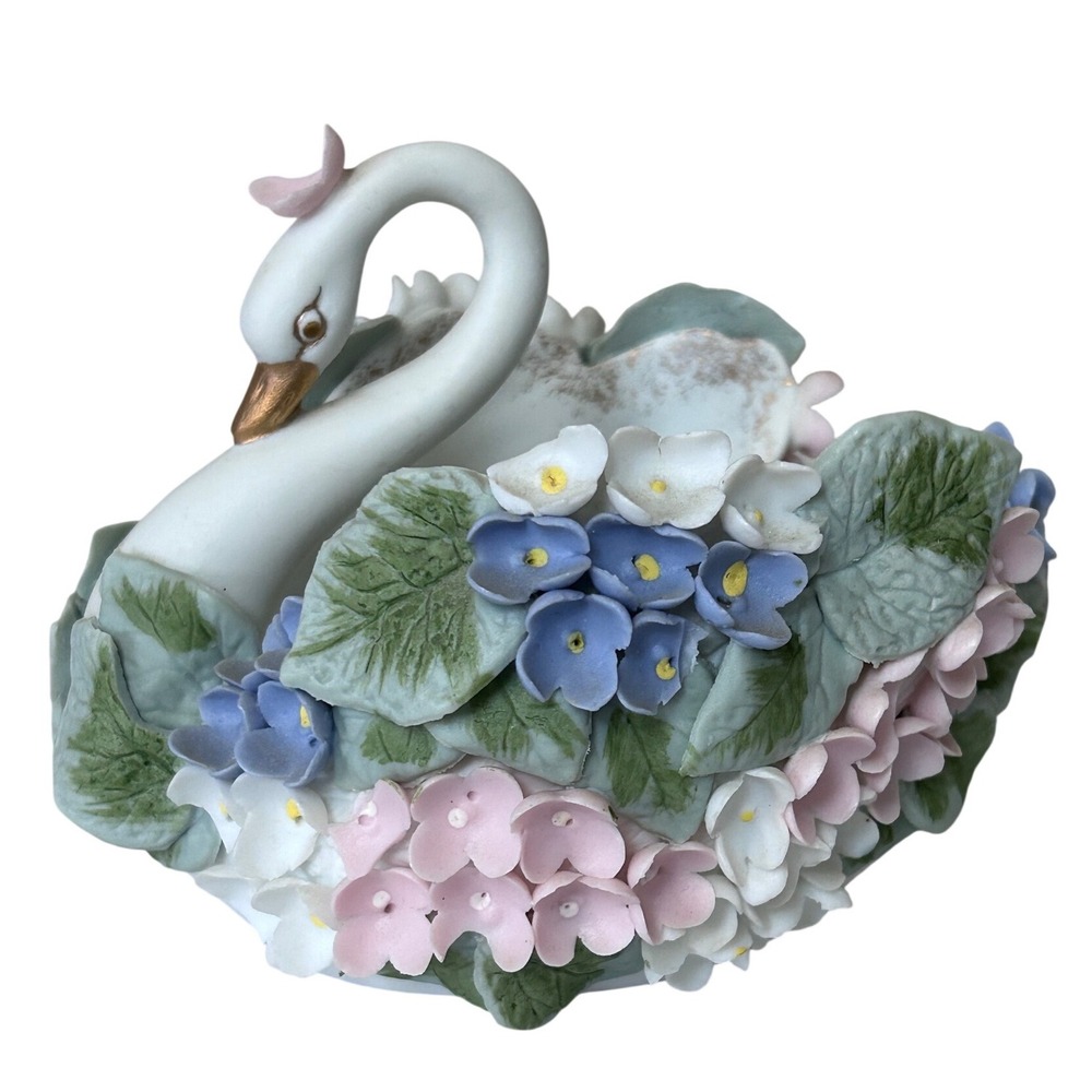 Lefton China Hand Painted Floral Swan Figurine KW2670 Matte Porcelain Decor